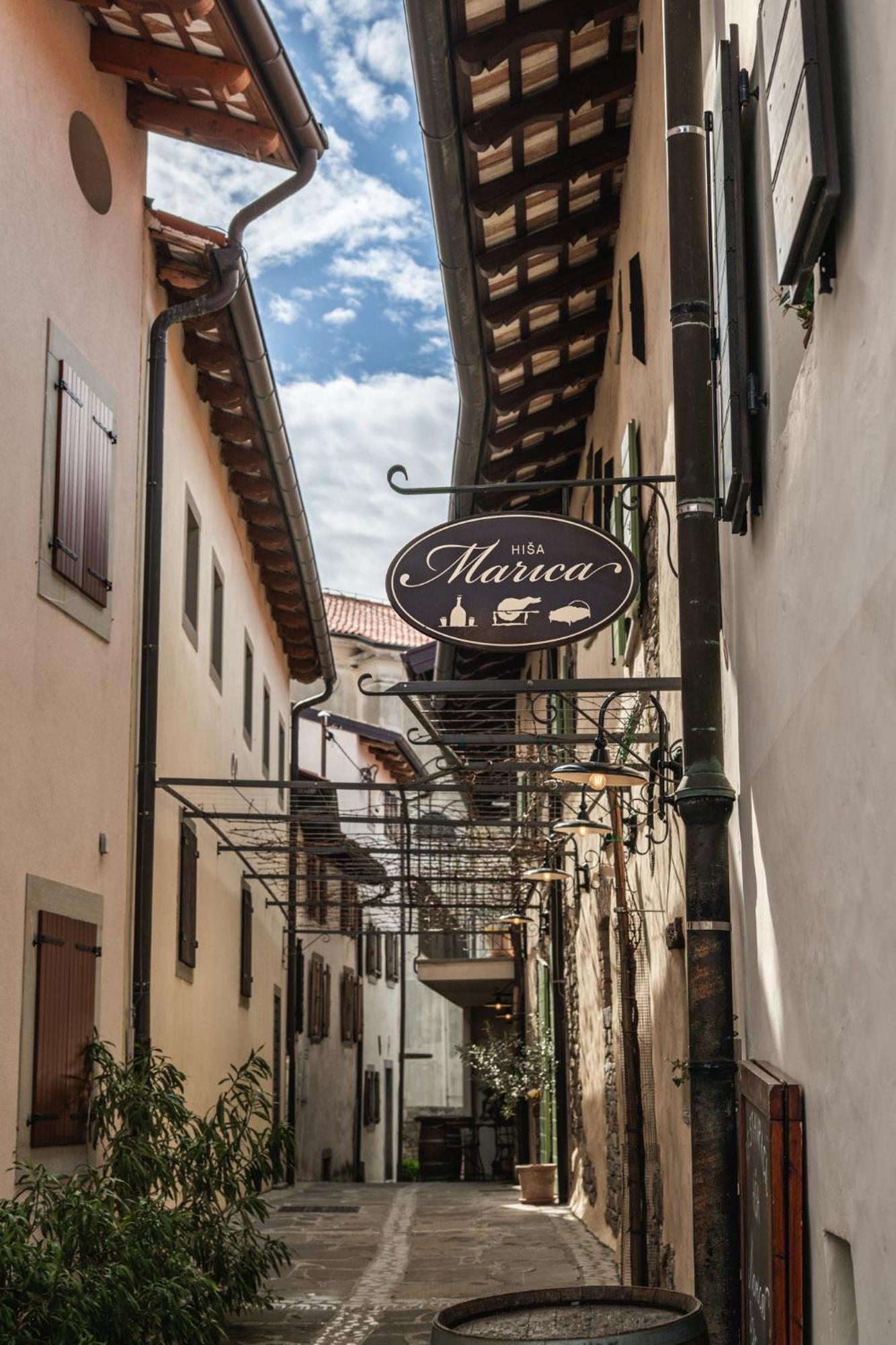 House Marica 3*